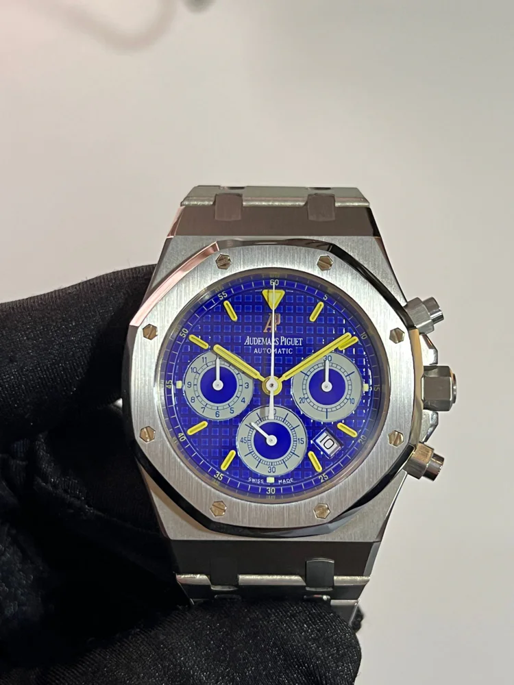 Audemars Piguet City Of Sails Royal Oak Limited Edition 300 pcs with Extract from Archives